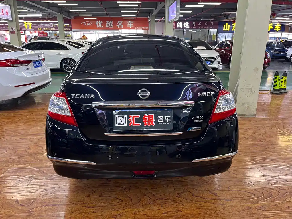 NISSAN TEANA 2012