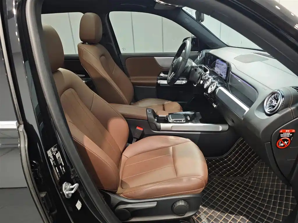 MERCEDES BENZ GLB 2022