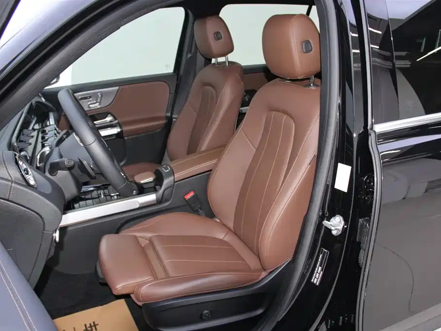 MERCEDES BENZ GLB 2021