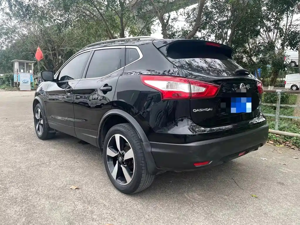 NISSAN QASHQAI 2019