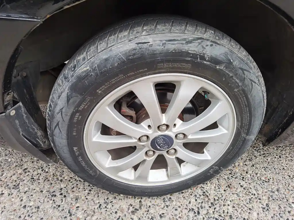 BYD G6 2014