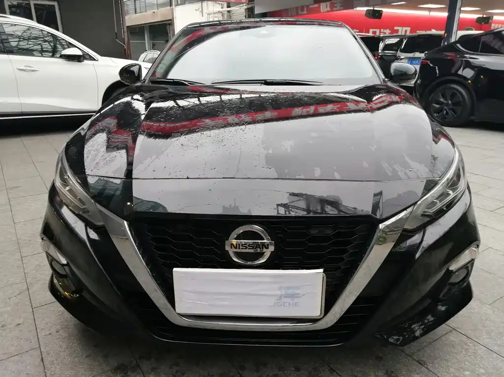 NISSAN TEANA 2022