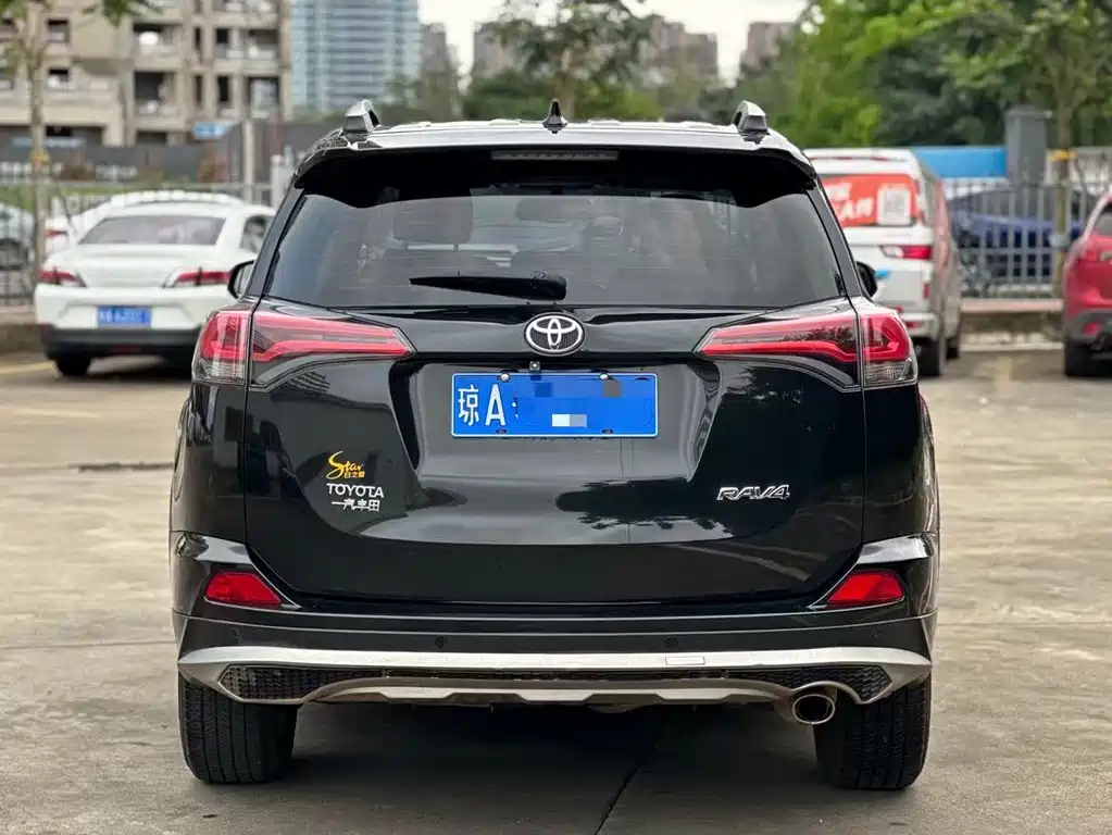 TOYOTA RAV4 RONGFANG 2017