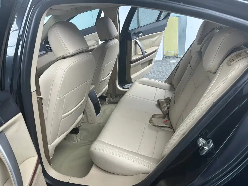 MG MG6 2011