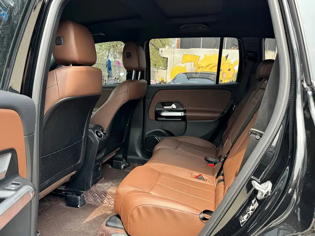 MERCEDES BENZ GLB 2023
