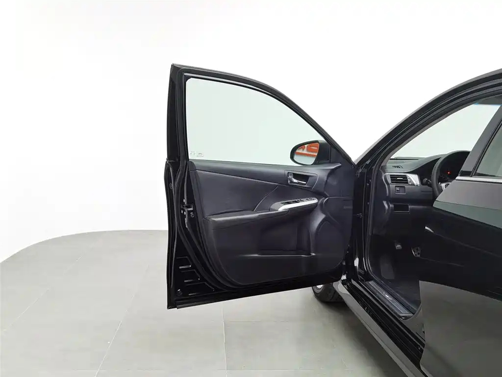 TOYOTA CAMRY 2014