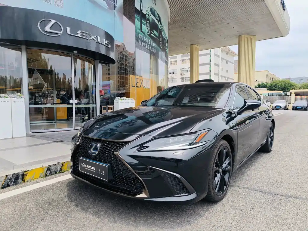 LEXUS ES 2021