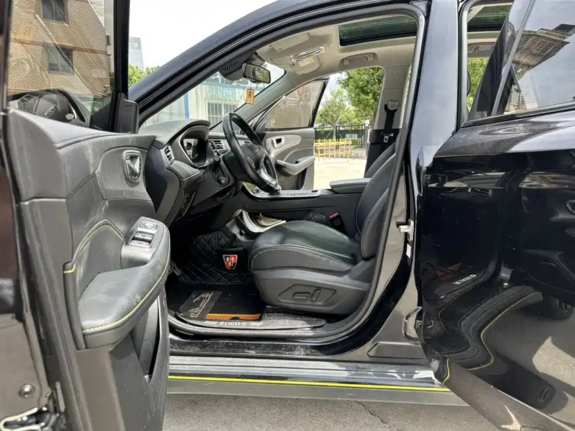 ROEWE RX5 2021