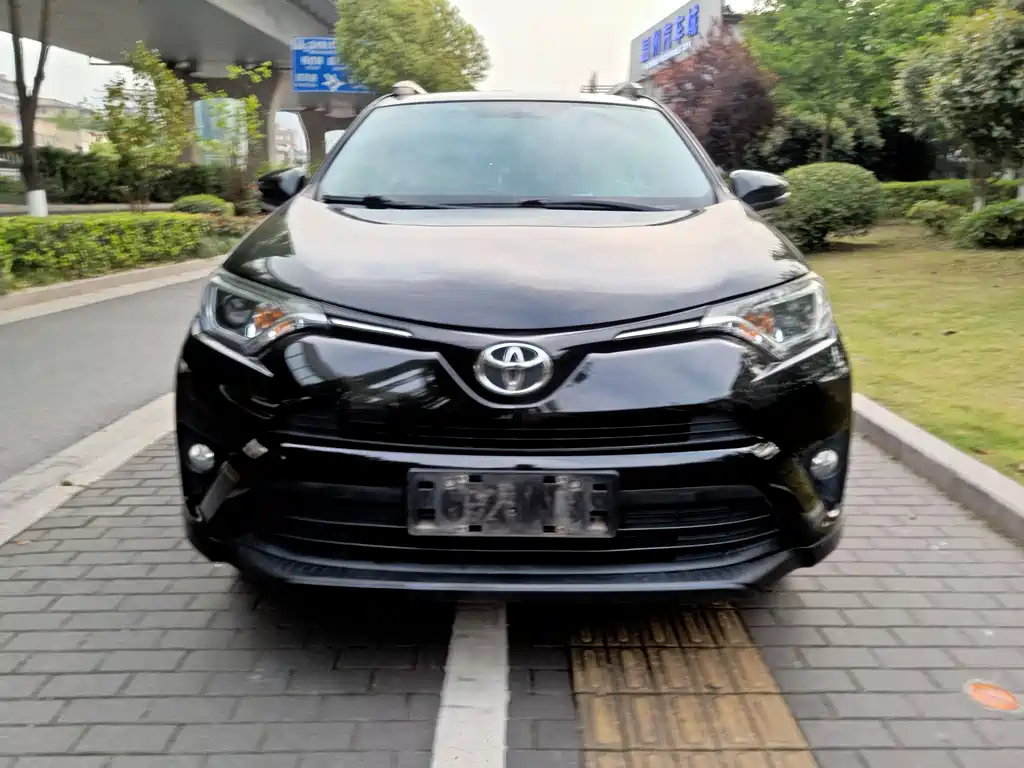 TOYOTA RAV4 RONGFANG 2018