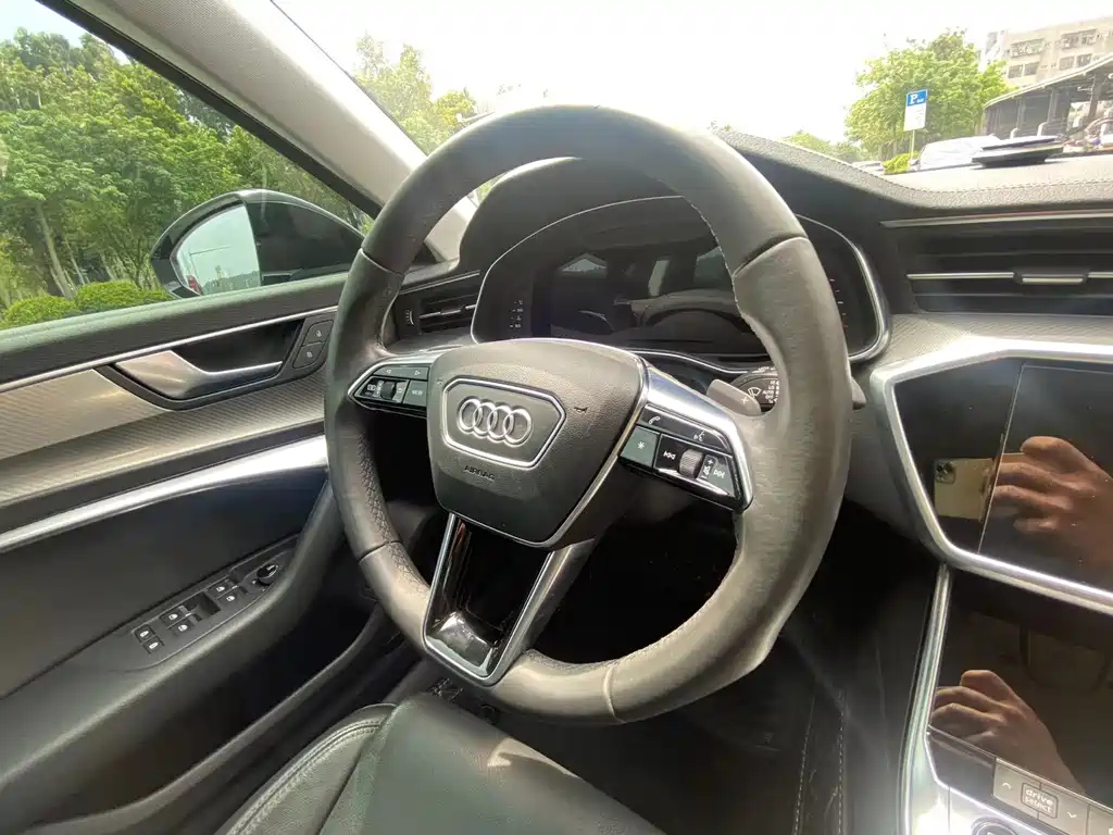 AUDI A6L 2021
