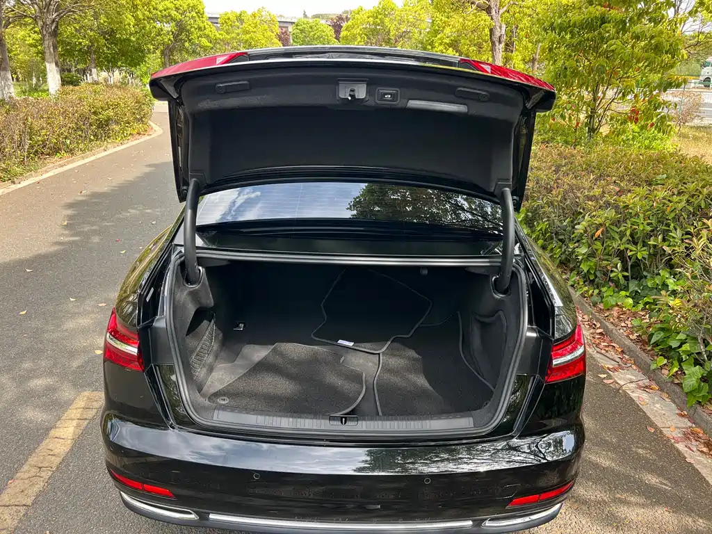 AUDI A6L 2021