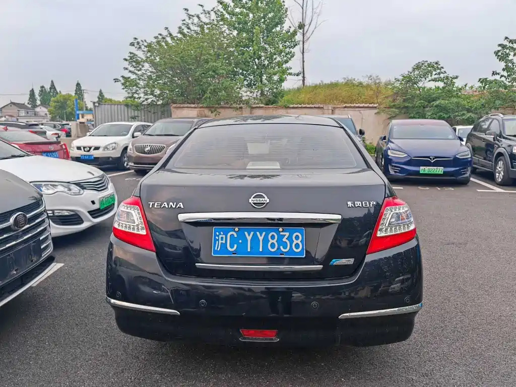 NISSAN TEANA 2012