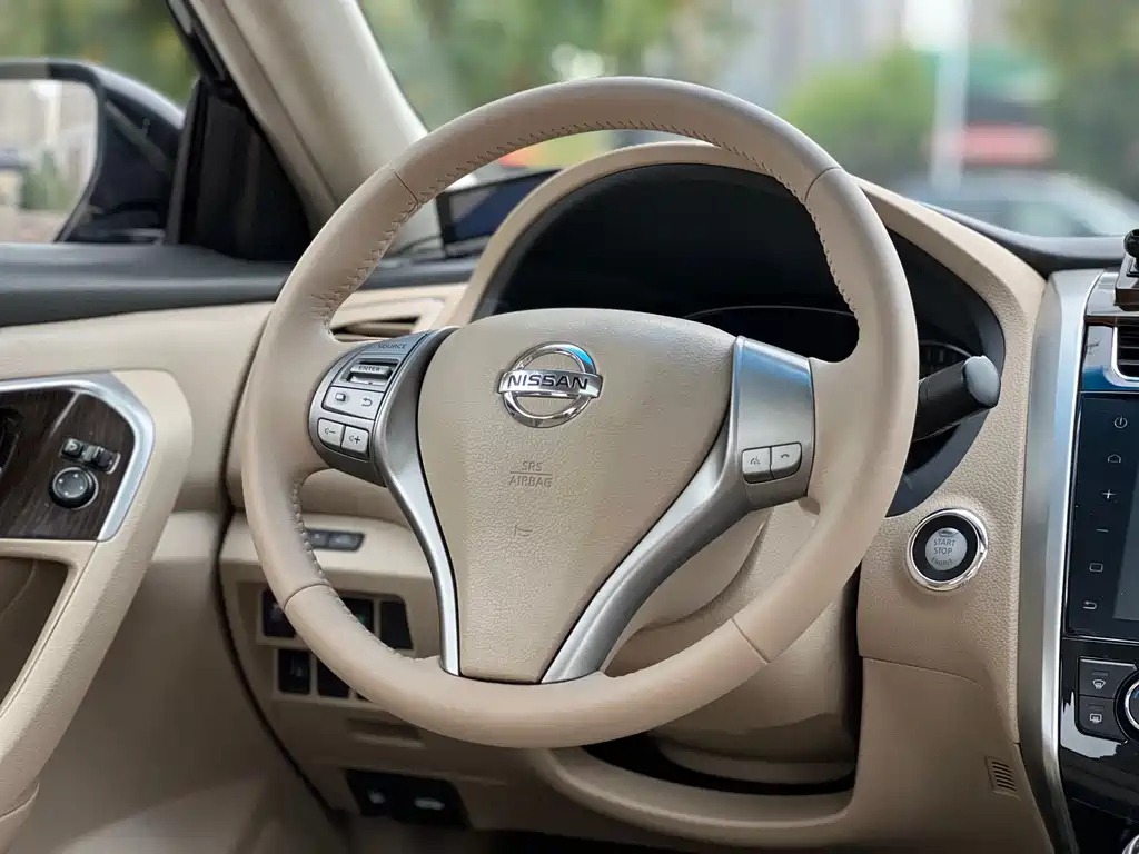 NISSAN TEANA 2016