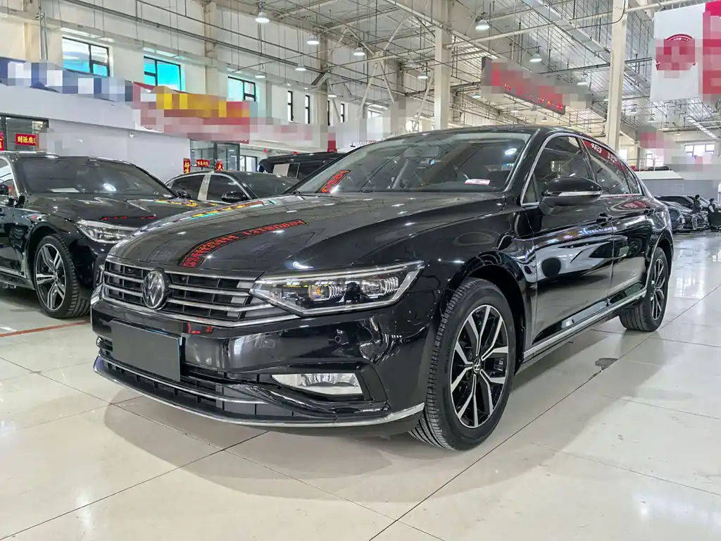 VOLKSWAGEN MAGOTAN 2023