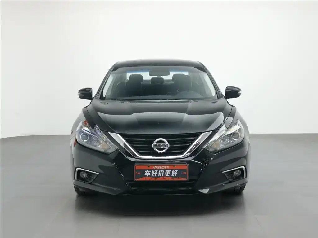 NISSAN TEANA 2018