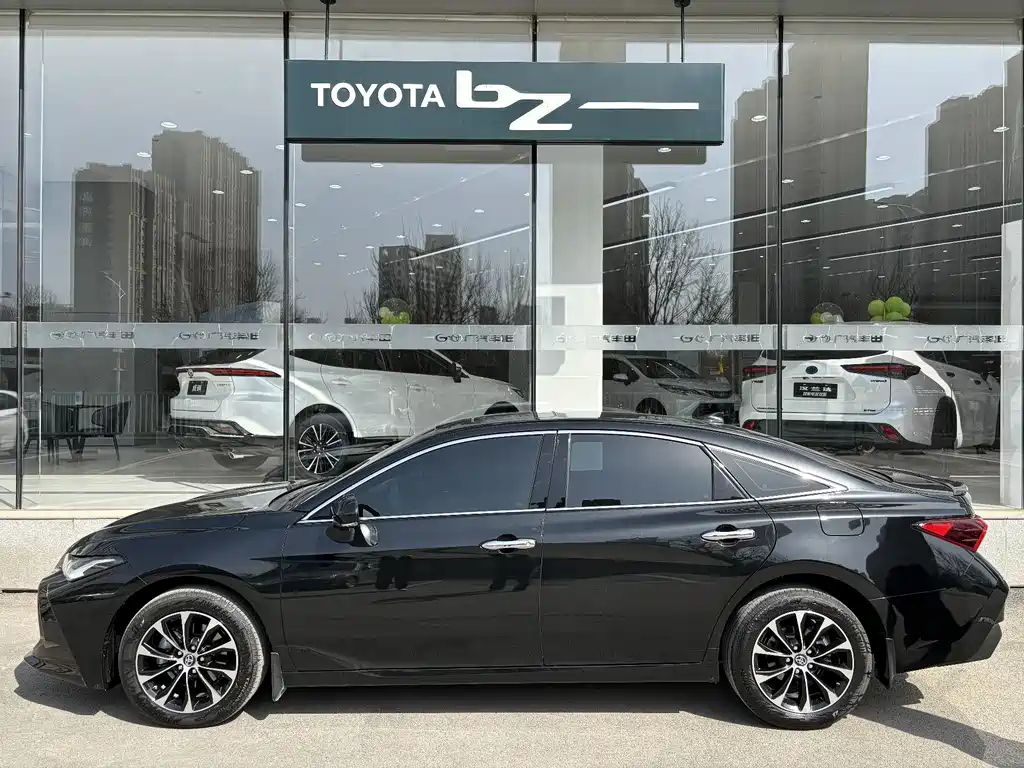 TOYOTA AVALON 2023