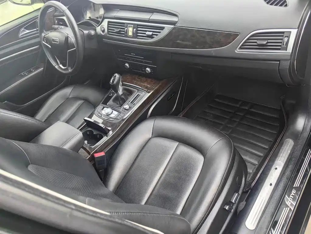 ZOTYE Z700 2016
