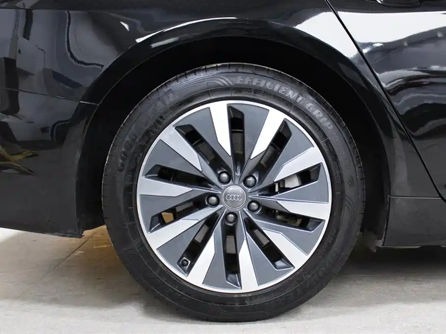 AUDI A6L 2020