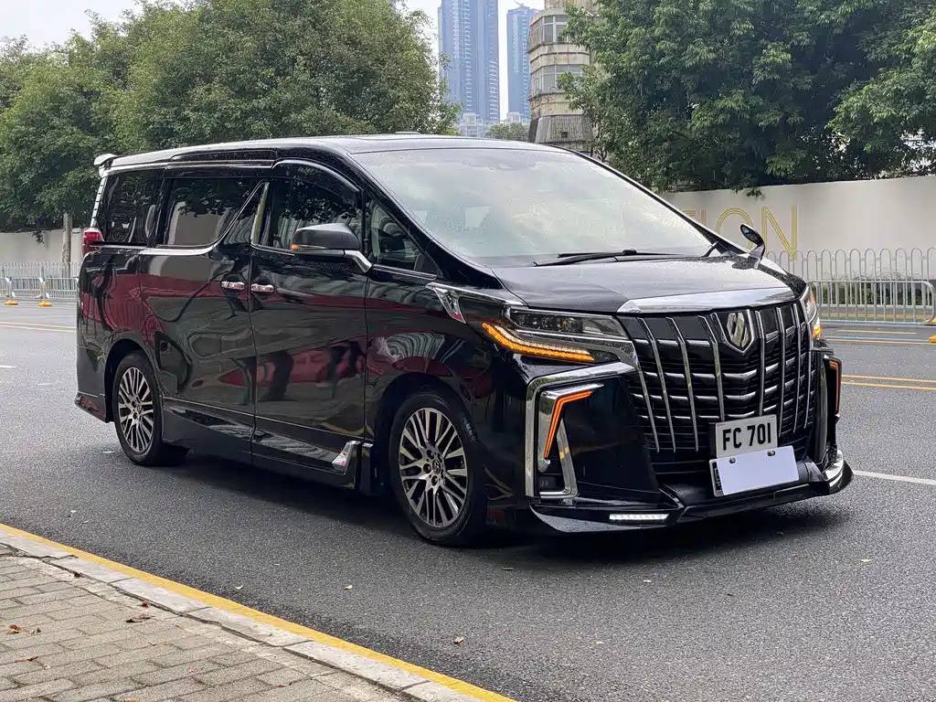 TOYOTA ALPHARD 2018