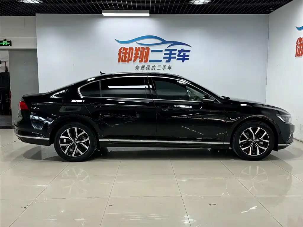 VOLKSWAGEN MAGOTAN 2021