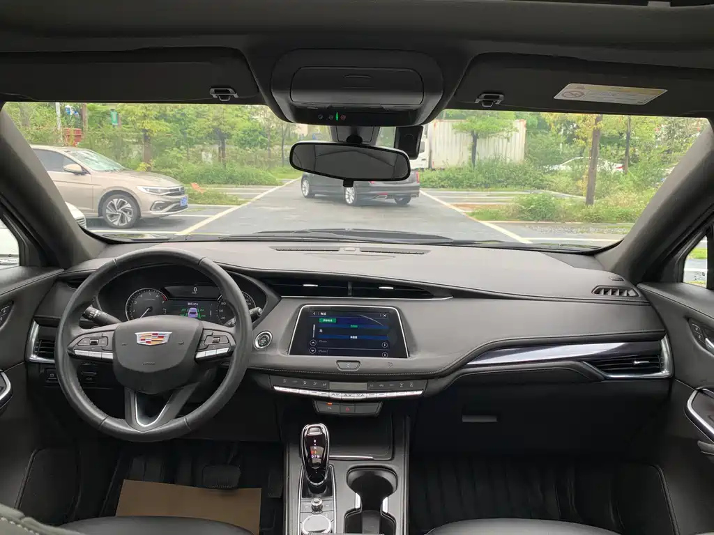 CADILLAC XT4 2021