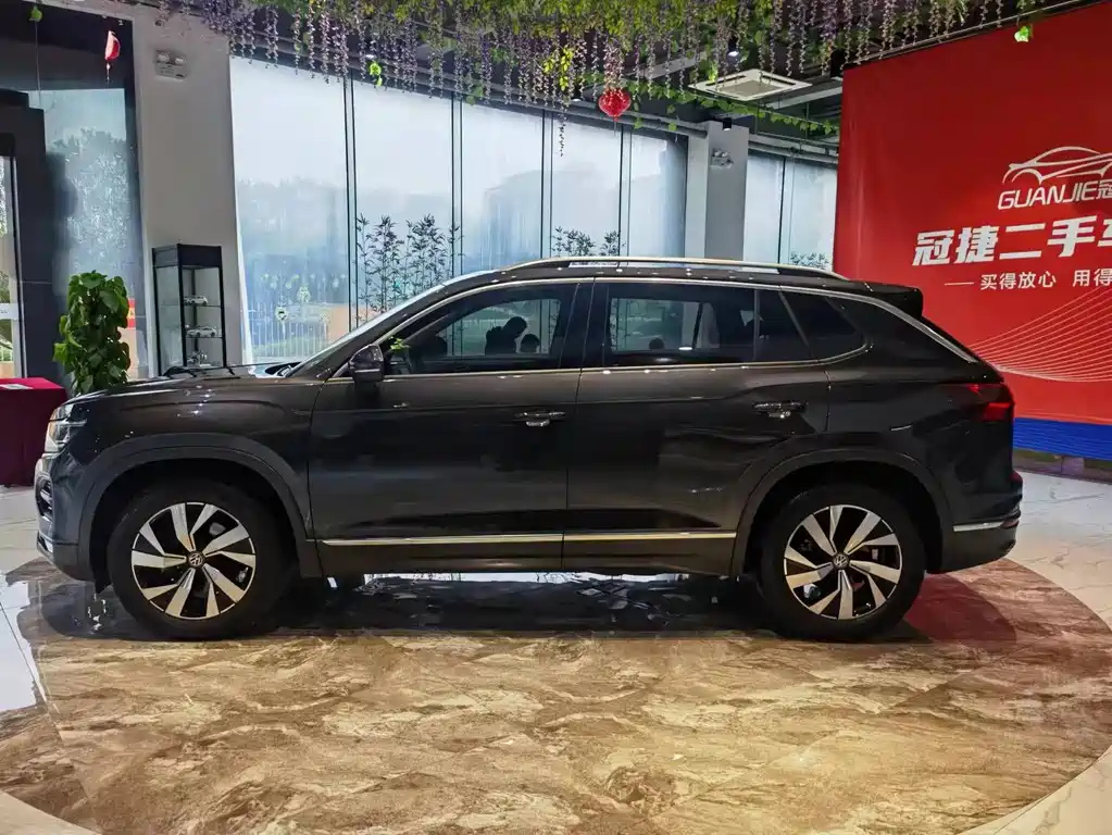 VOLKSWAGEN TAYRON 2020