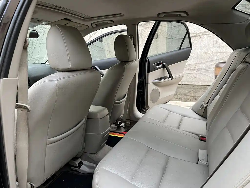 MAZDA 6 2012