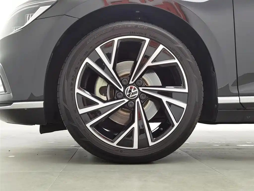 VOLKSWAGEN MAGOTAN 2022