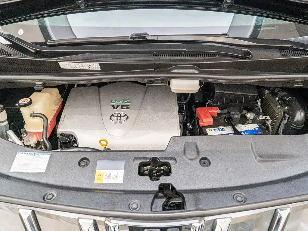 TOYOTA ALPHARD 2018