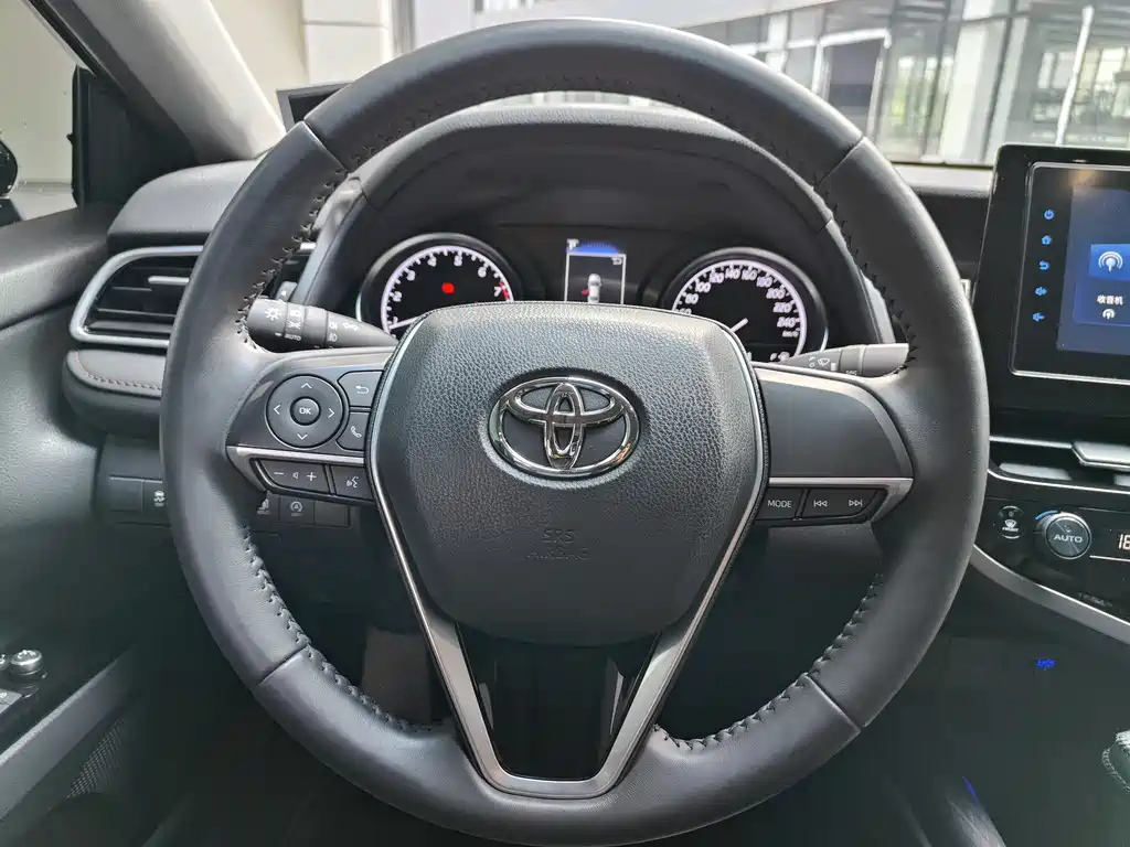 TOYOTA CAMRY 2022