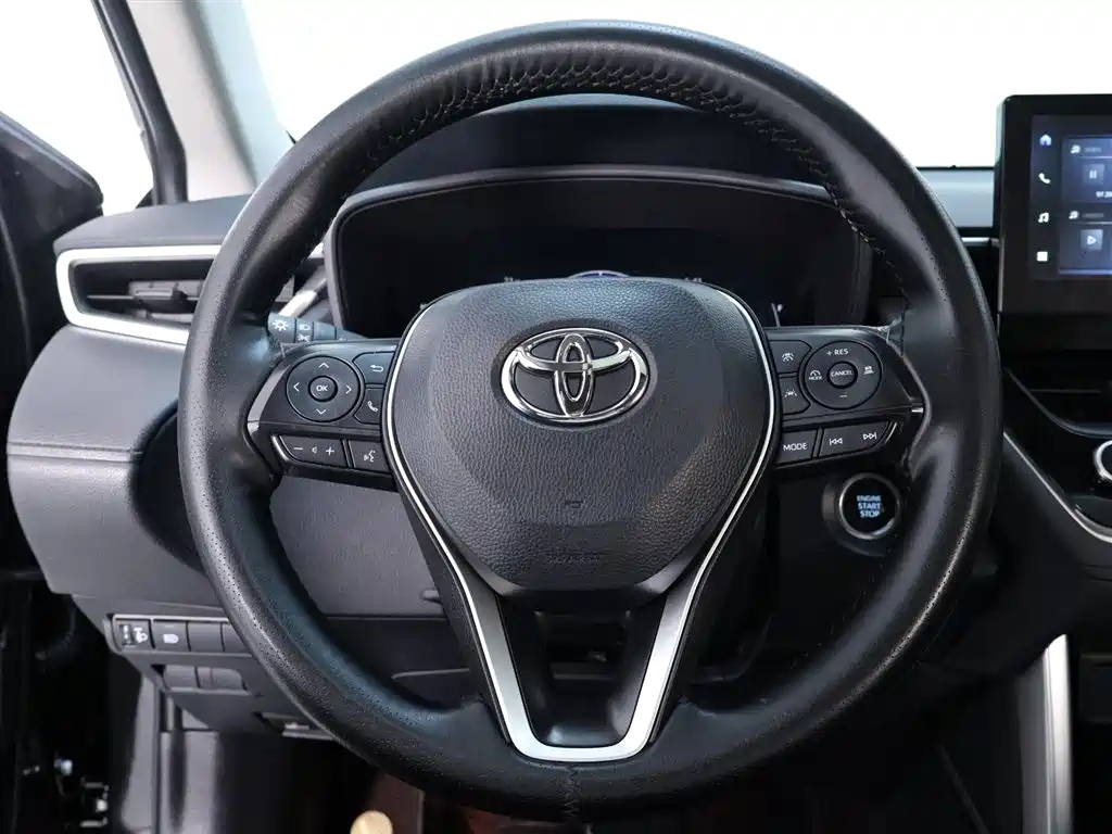 TOYOTA FRONTLANDER 2023