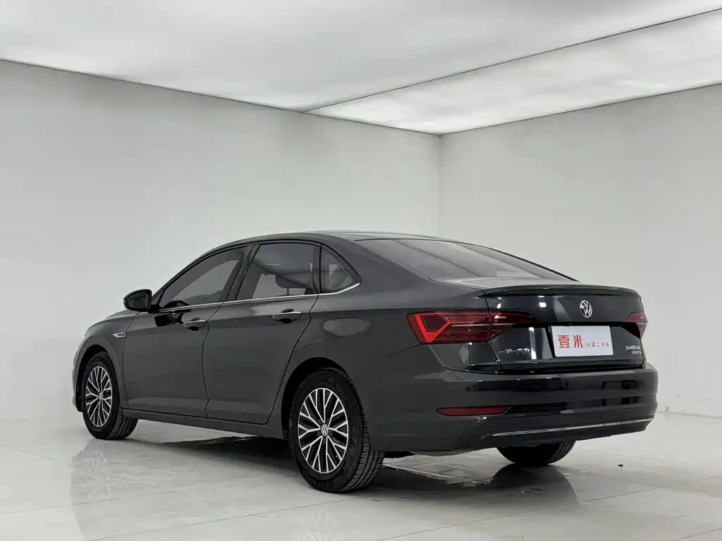 VOLKSWAGEN SAGITAR 2019
