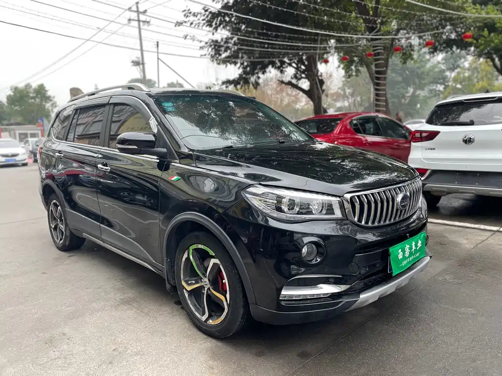 SWM X7 2018