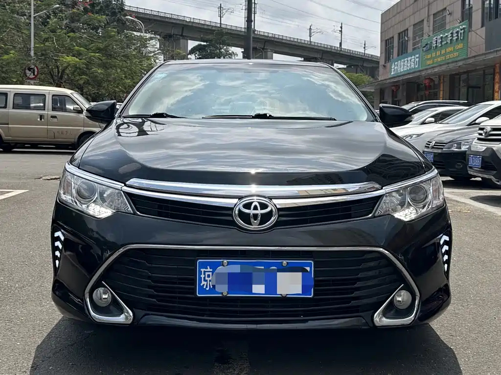 TOYOTA CAMRY 2017