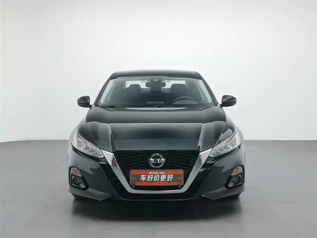 NISSAN TEANA 2019