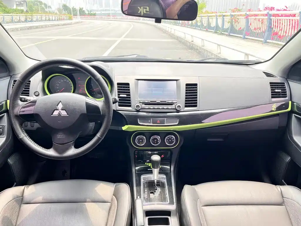 MITSUBISHI LANCER EX 2016