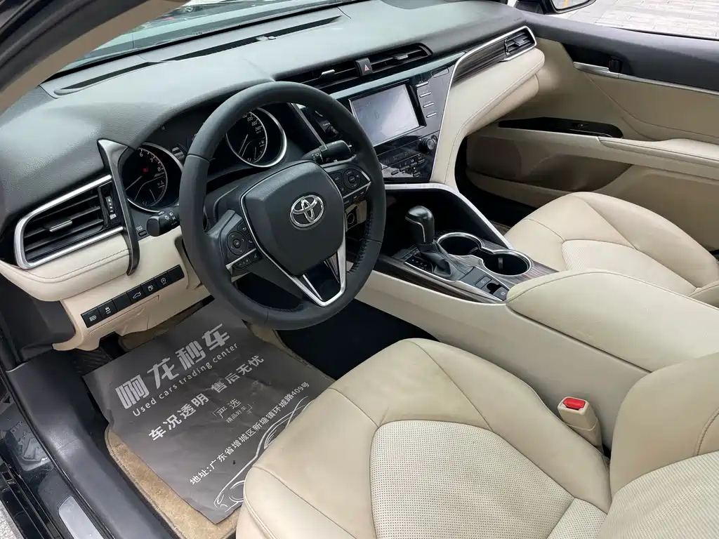 TOYOTA CAMRY 2018