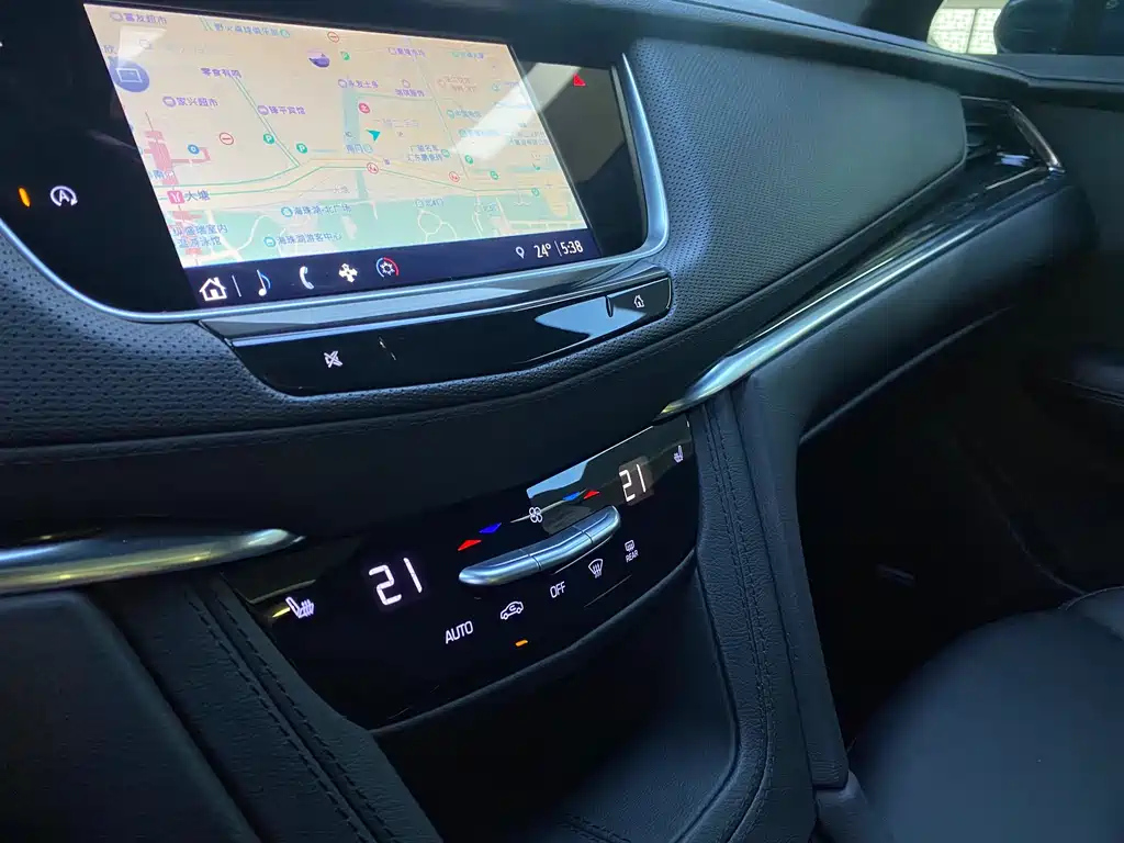 CADILLAC XT5 2022
