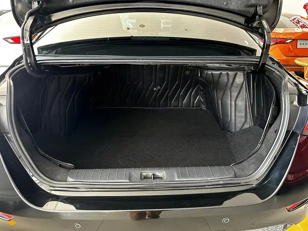 NISSAN SYLPHY 2022