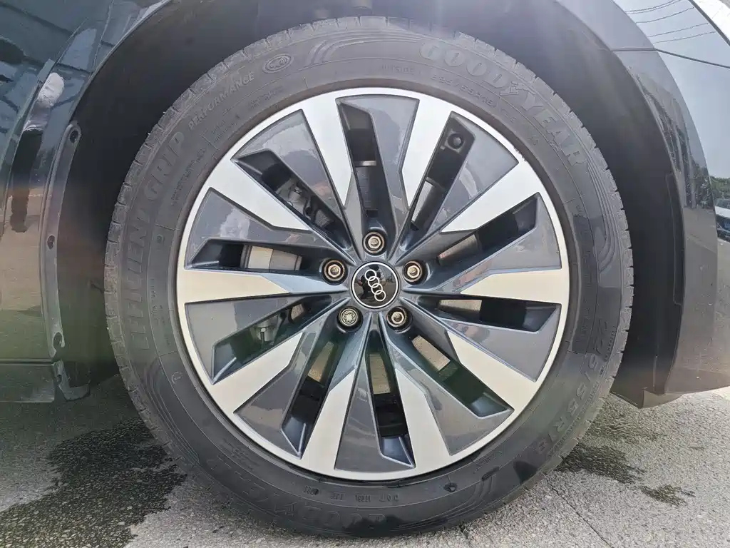 AUDI A6L 2023