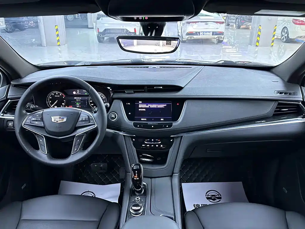 CADILLAC XT5 2020