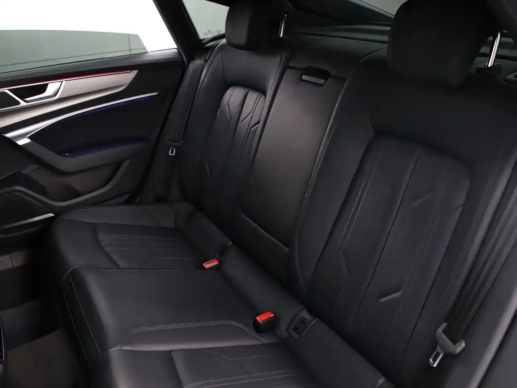 AUDI A7 2022