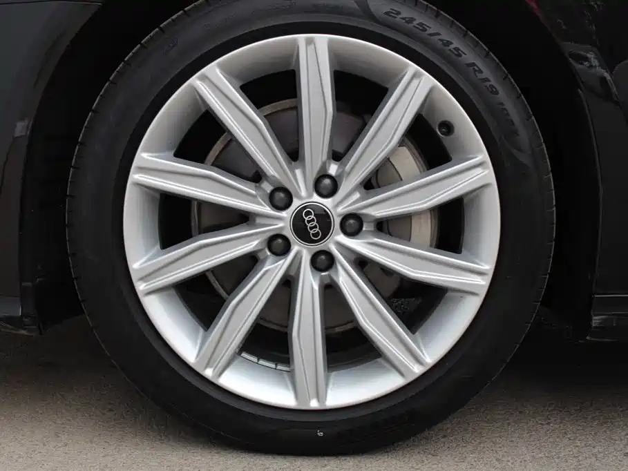 AUDI A6L 2023