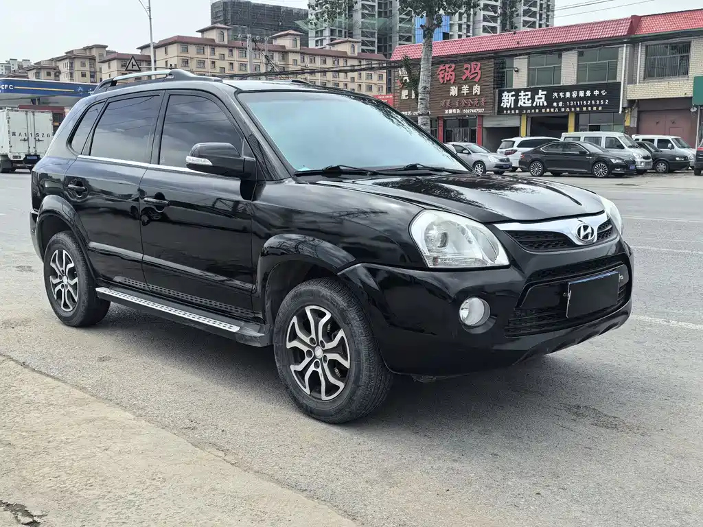 HYUNDAI TUCSON 2013