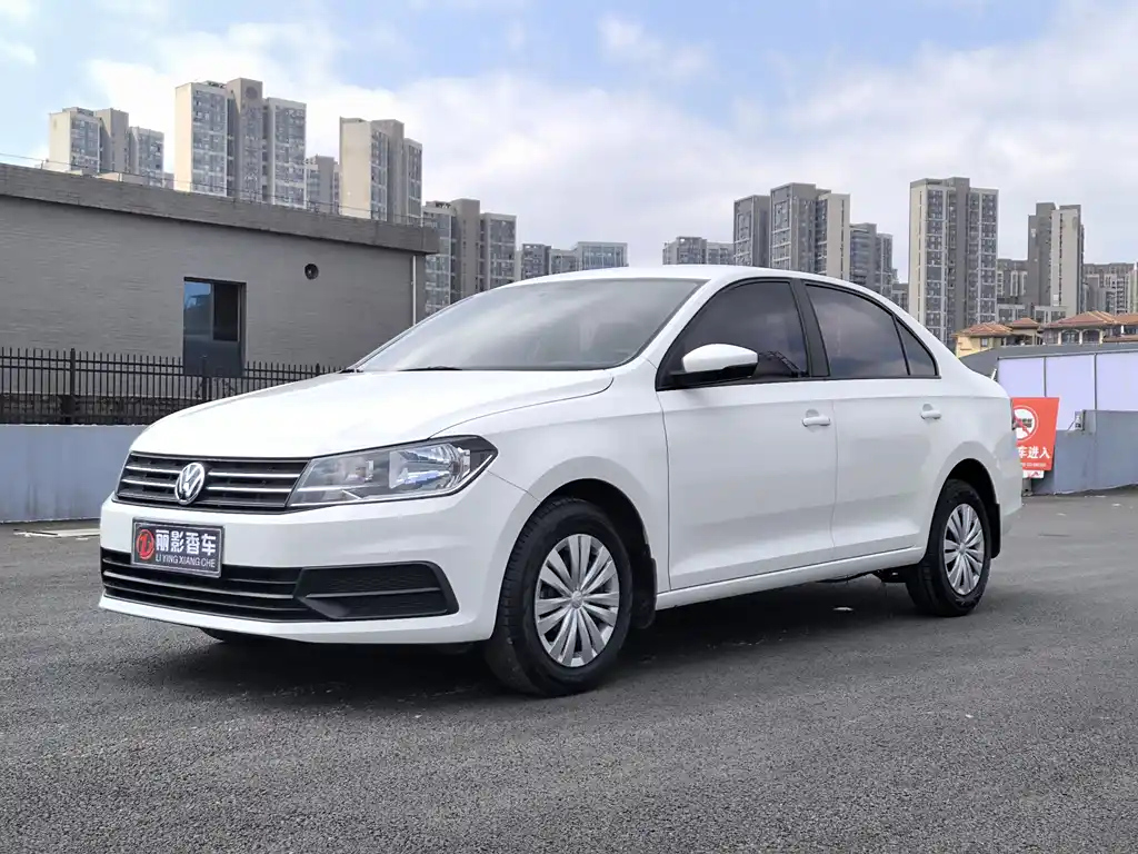 VOLKSWAGEN SANTANA 2021