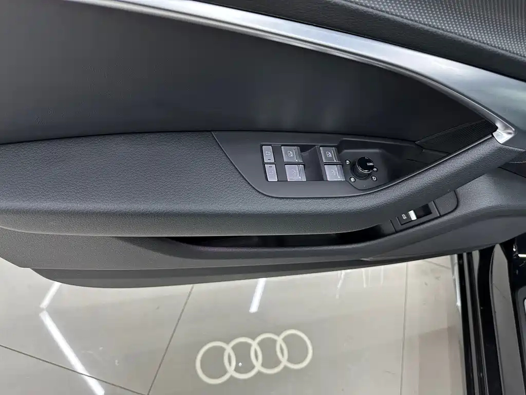 AUDI A6L 2023