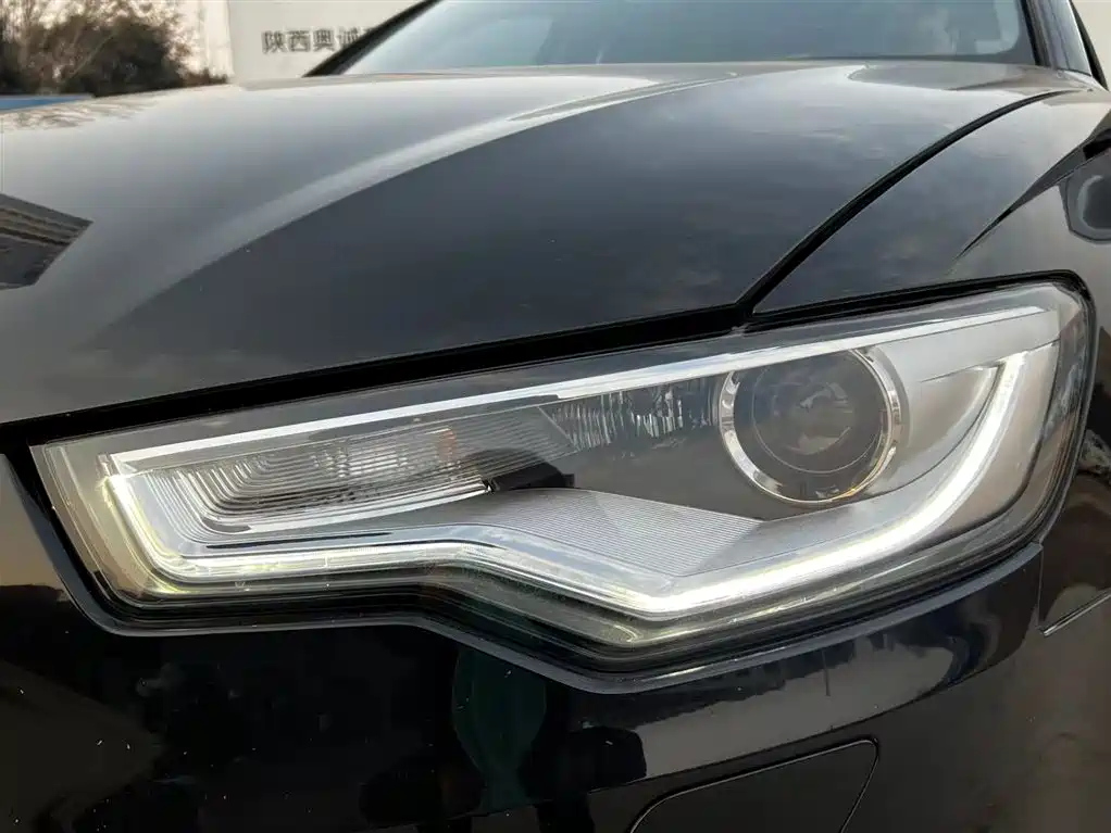 AUDI A6L 2015