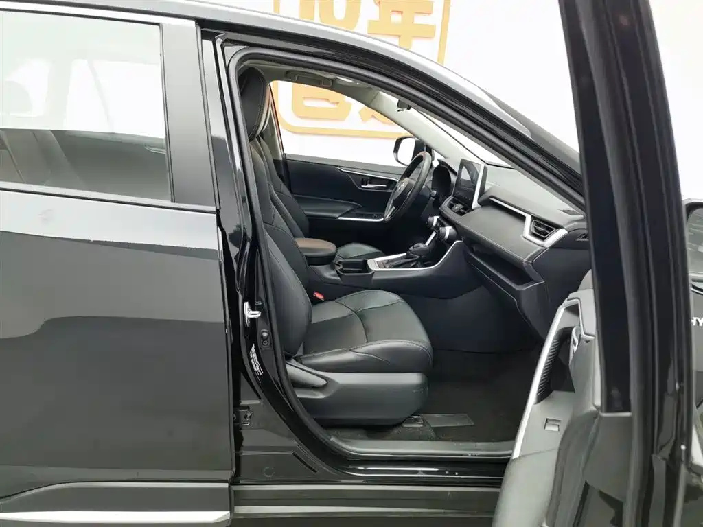 TOYOTA WILDLANDER 2021