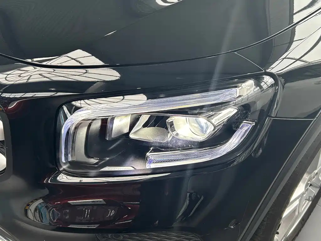 MERCEDES BENZ GLB 2022