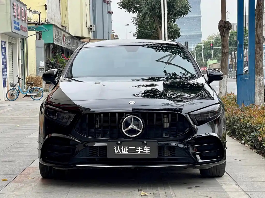 MERCEDES BENZ A-CLASS 2021